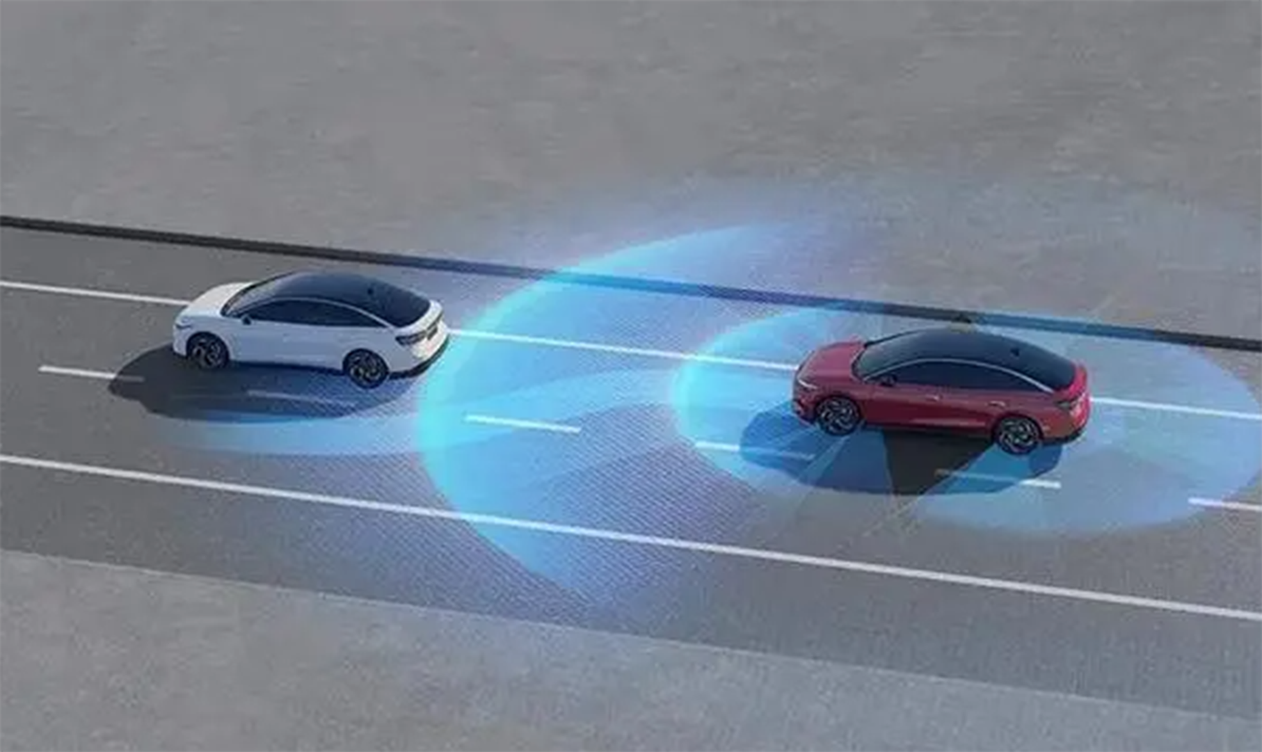 怎樣通過(guò)車燈判斷前、后方車輛行駛狀況？